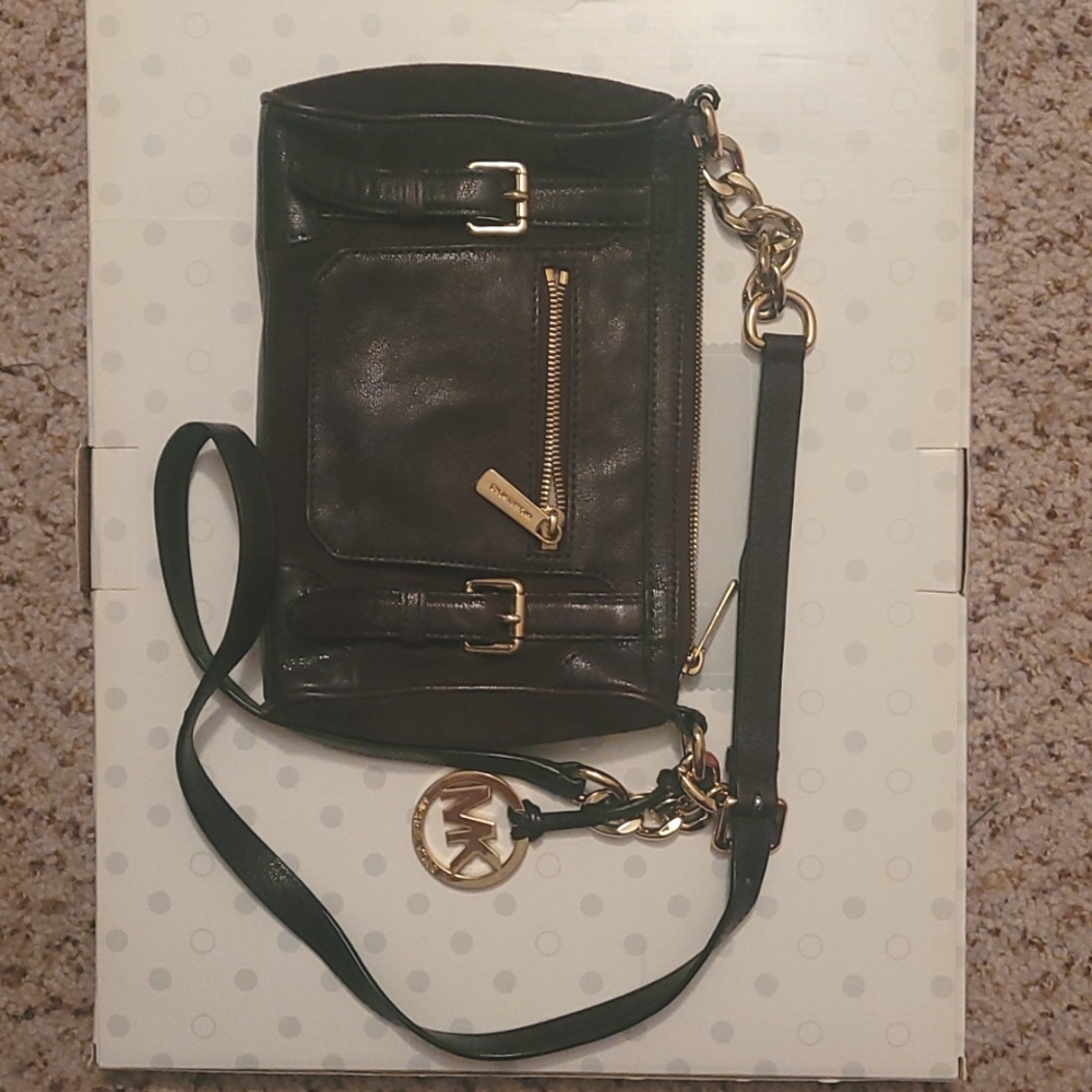 Michaels kors cross body, brown